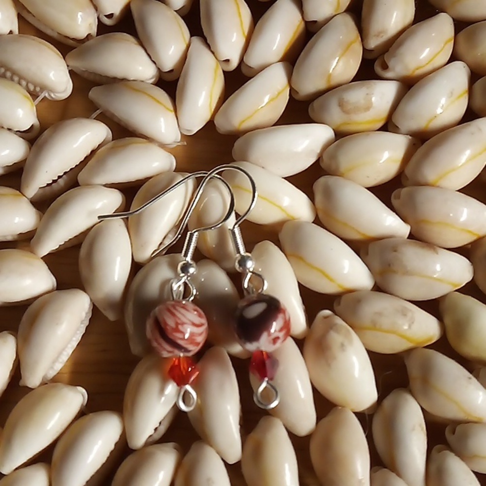 Bargain emporiums hand made elegant artisan Alaskan jewelry
